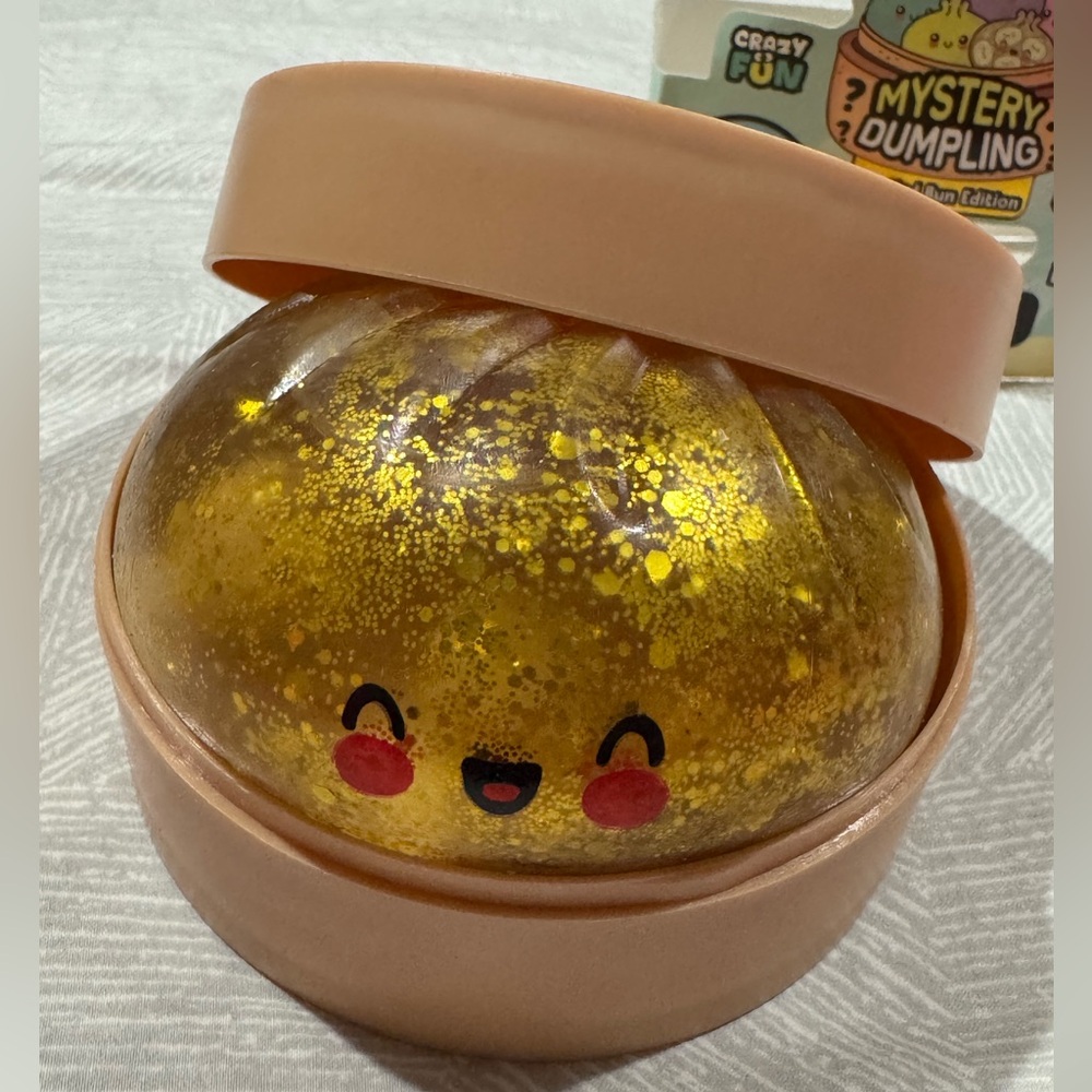 Crazy Fun Gold Glitter Stuffed Bun Mystery Dumpling Squishy